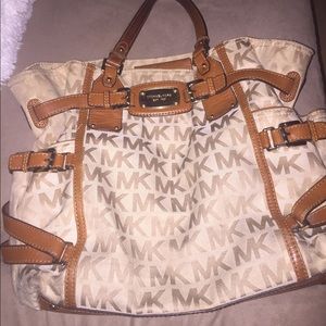 michael kors purse